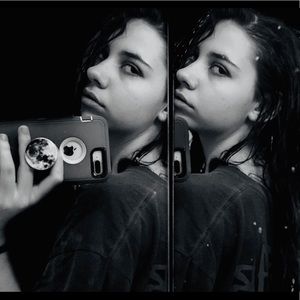 Meet your Posher, Leah